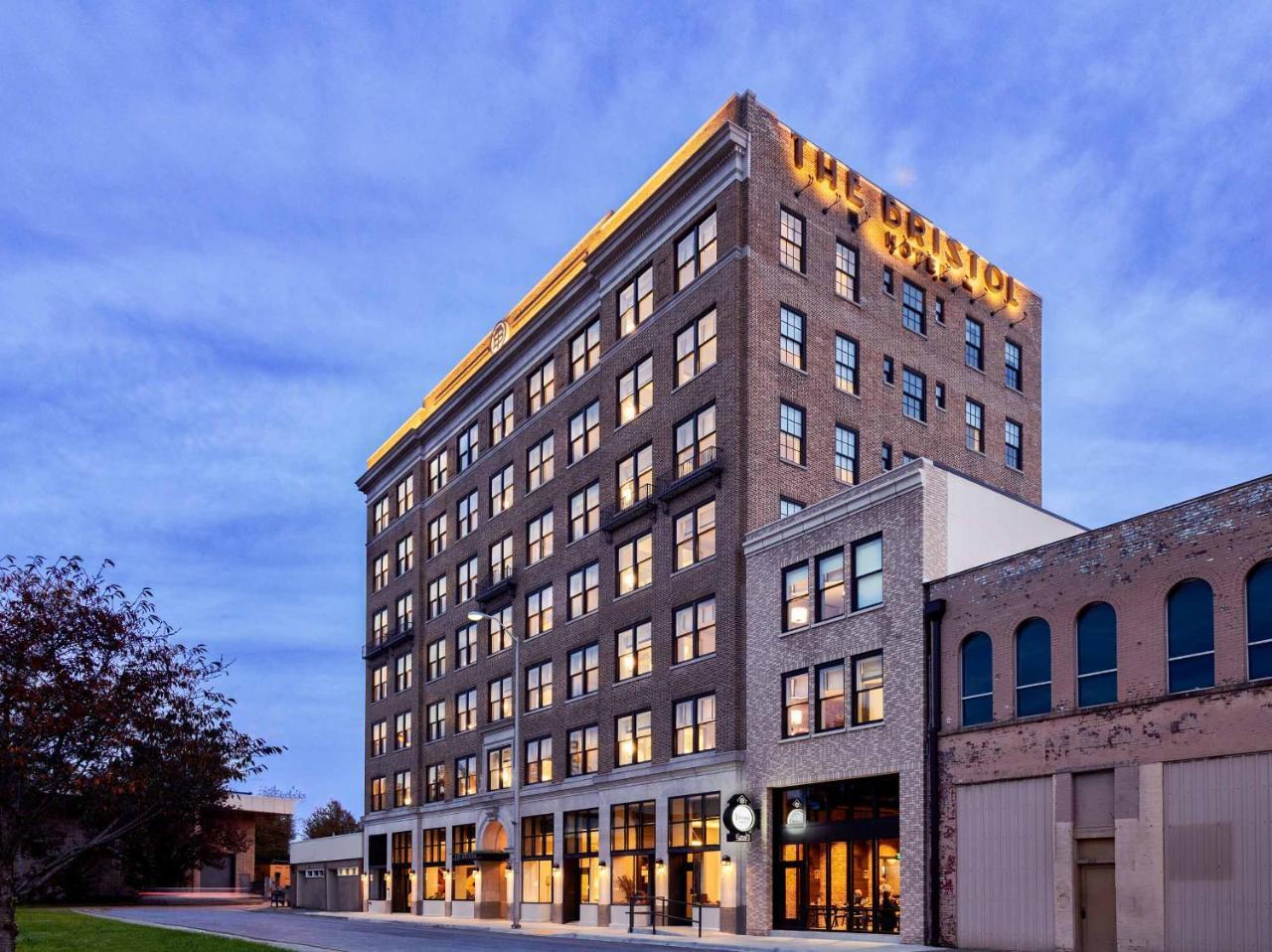 The Bristol Hotel Eksteriør billede